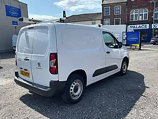 Used 2023 Peugeot Partner Professional Premium + White - Interior and Exterior details 4