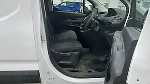 Used 2023 Peugeot Partner Professional Premium White - Interior and Exterior details 11