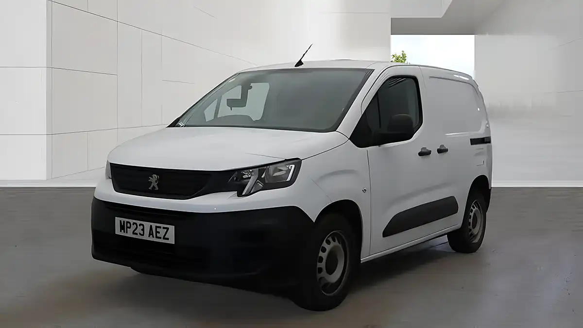 Used 2023 Peugeot Partner Professional Premium White - Interior and Exterior details 2