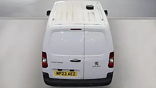Used 2023 Peugeot Partner Professional Premium White - Interior and Exterior details 8