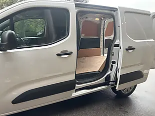 Used 2023 Peugeot Partner Professional Premium + White - Interior and Exterior details 14