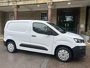 Used 2023 Peugeot Partner Professional Premium + White - Interior and Exterior details 20