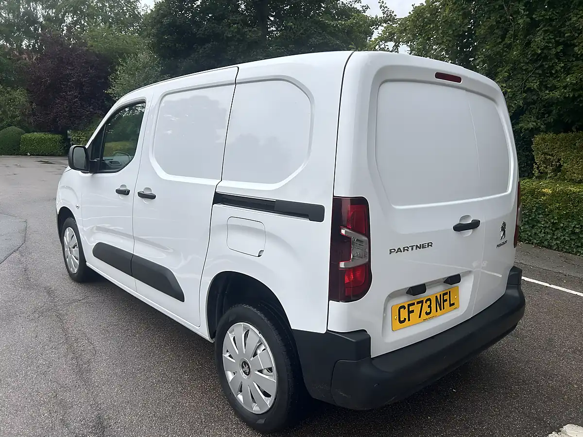 Used 2023 Peugeot Partner Professional Premium + White - Interior and Exterior details 5