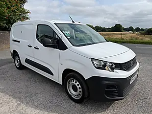 Used 2023 Peugeot Partner Professional Premium White - Interior and Exterior details 2