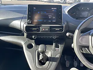 Used 2023 Peugeot Partner Professional Premium+ White - Interior and Exterior details 8