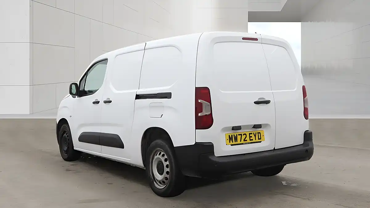 Used 2023 Peugeot Partner Professional Premium White - Interior and Exterior details 3