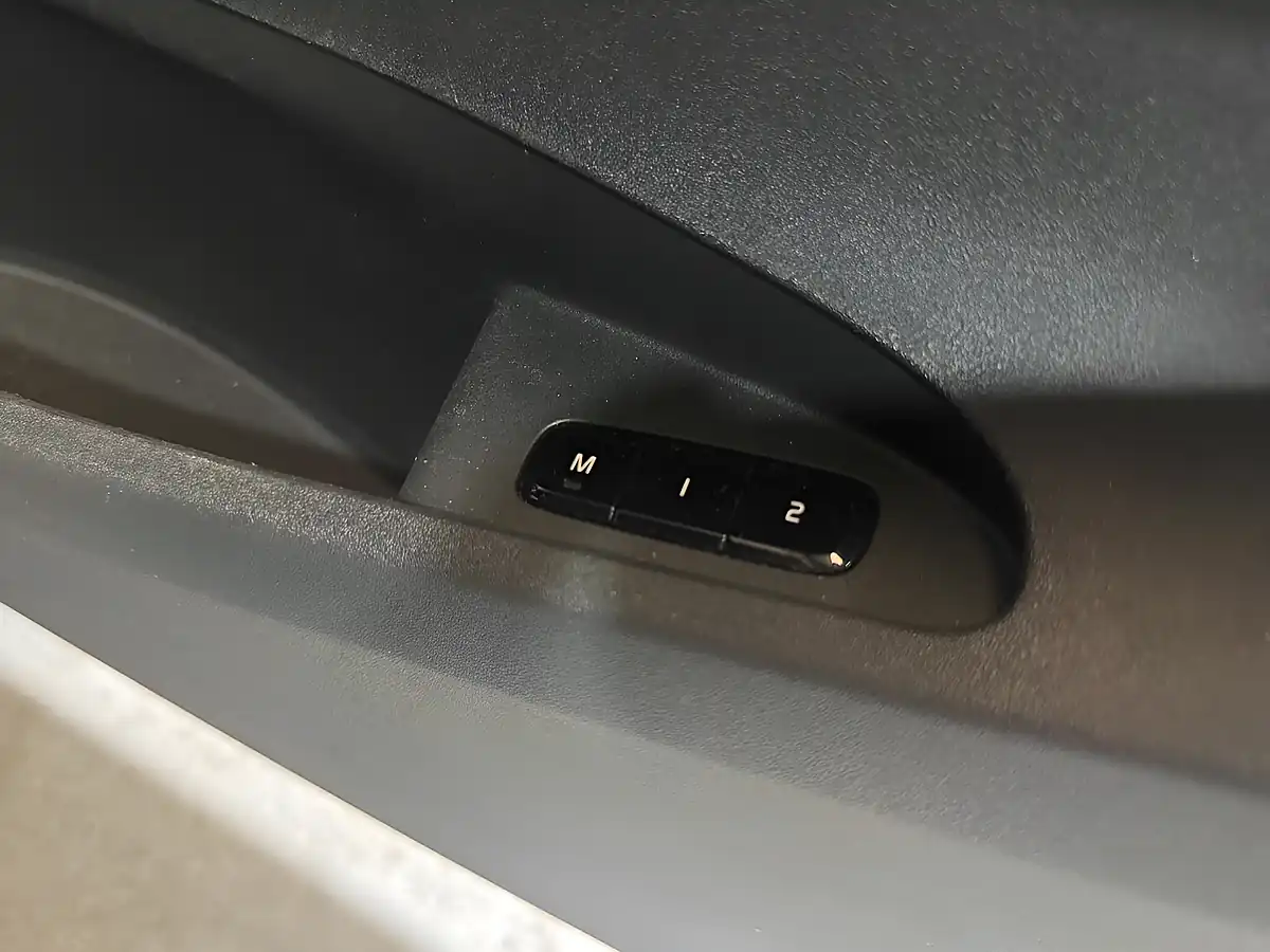 Used 2023 Polestar Polestar 2 Long Range Black - Interior and Exterior details 12