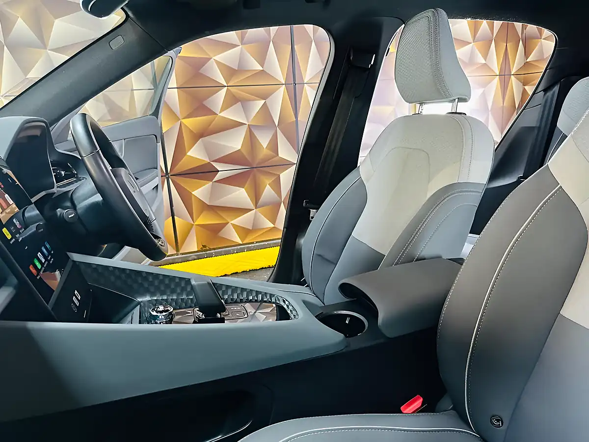 Used 2023 Polestar Polestar 2 Long Range Black - Interior and Exterior details 4