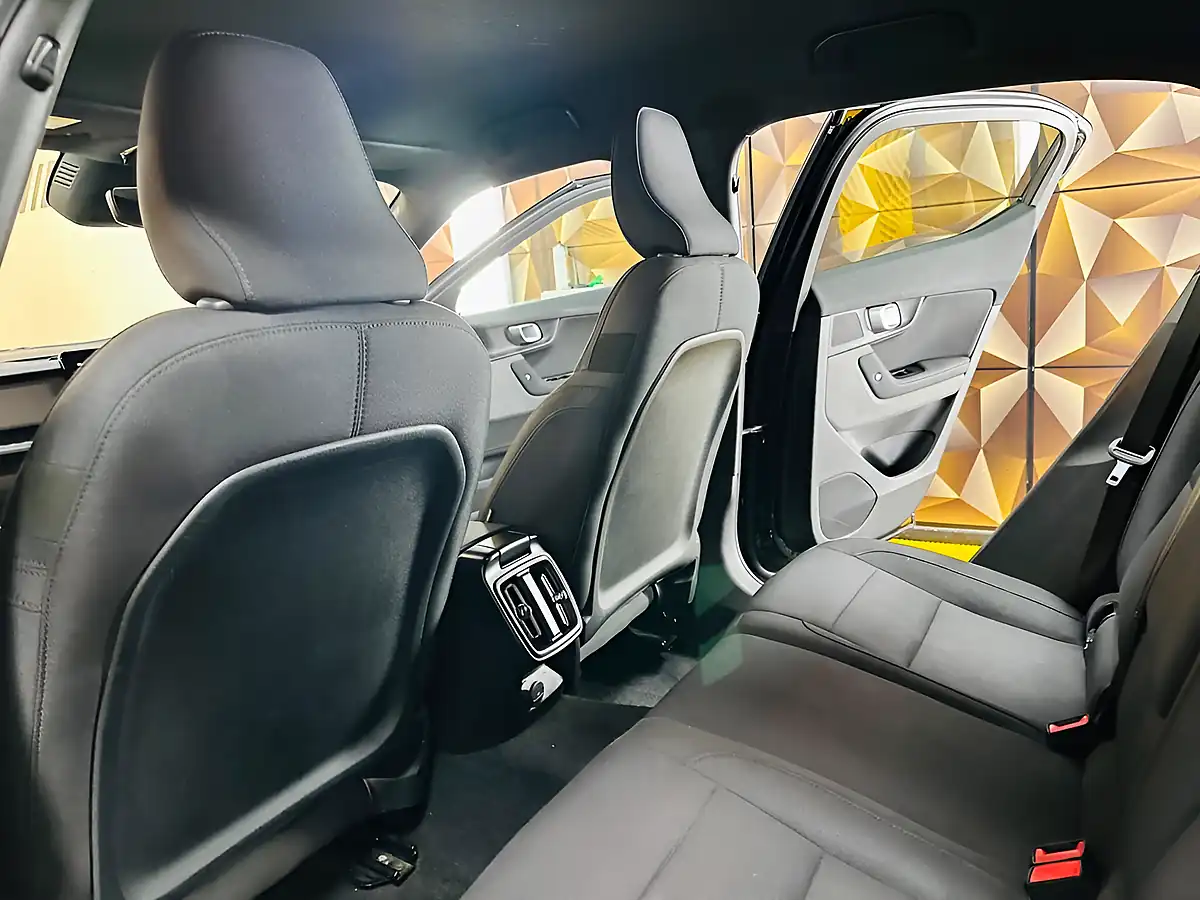 Used 2023 Polestar Polestar 2 Long Range Black - Interior and Exterior details 20