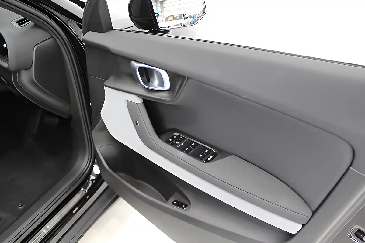 Used 2023 Polestar Polestar 2 Long Range Fastback Black - Interior and Exterior details 16