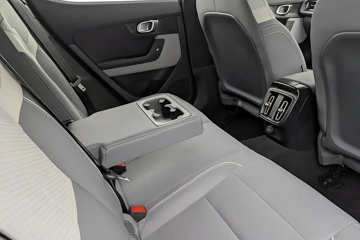 Used 2023 Polestar Polestar 2 Long Range Fastback Grey - Interior and Exterior details 10