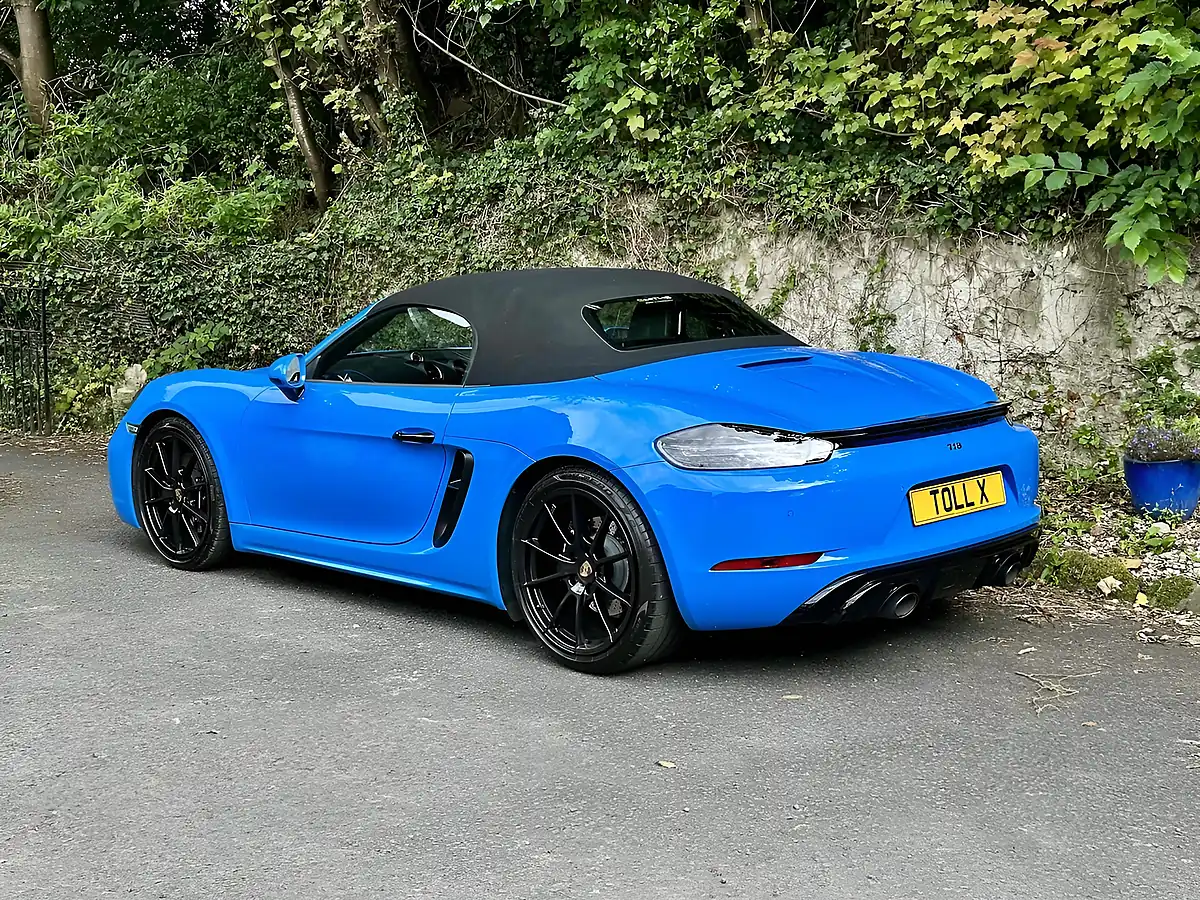 Used 2023 Porsche 718 Boxster Gts Shark Blue - Interior and Exterior details 4