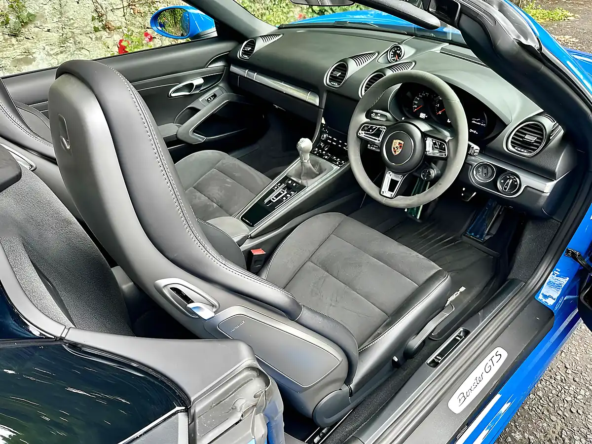 Used 2023 Porsche 718 Boxster Gts Shark Blue - Interior and Exterior details 5