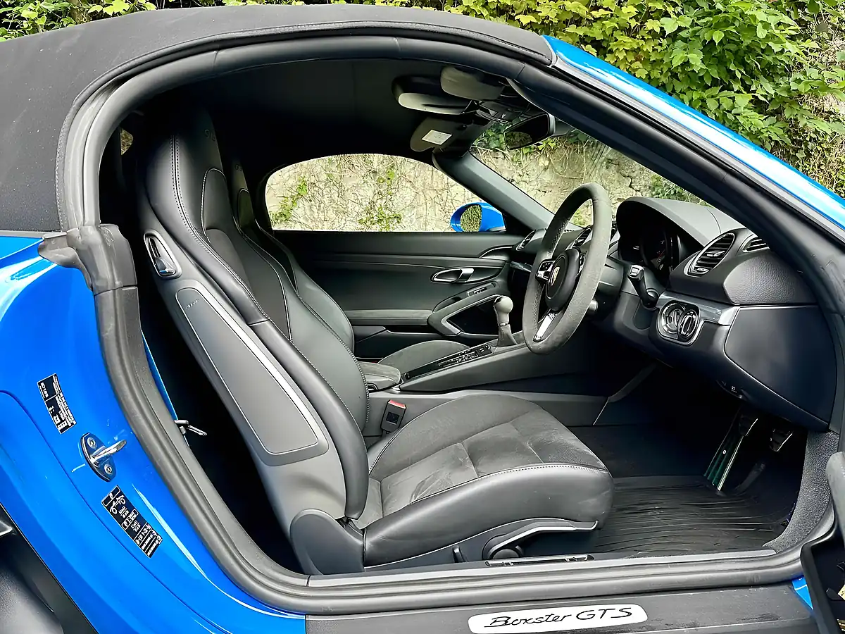 Used 2023 Porsche 718 Boxster Gts Shark Blue - Interior and Exterior details 6