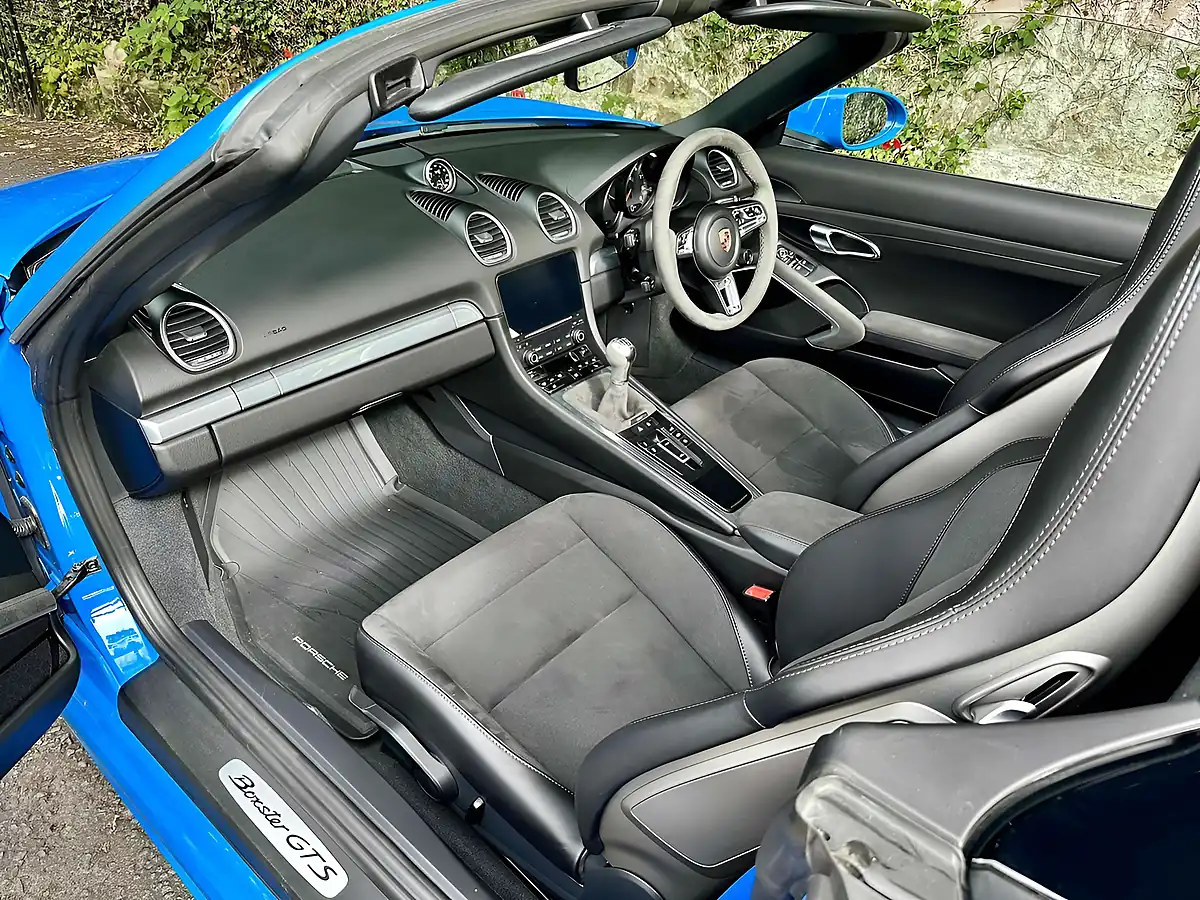 Used 2023 Porsche 718 Boxster Gts Shark Blue - Interior and Exterior details 7