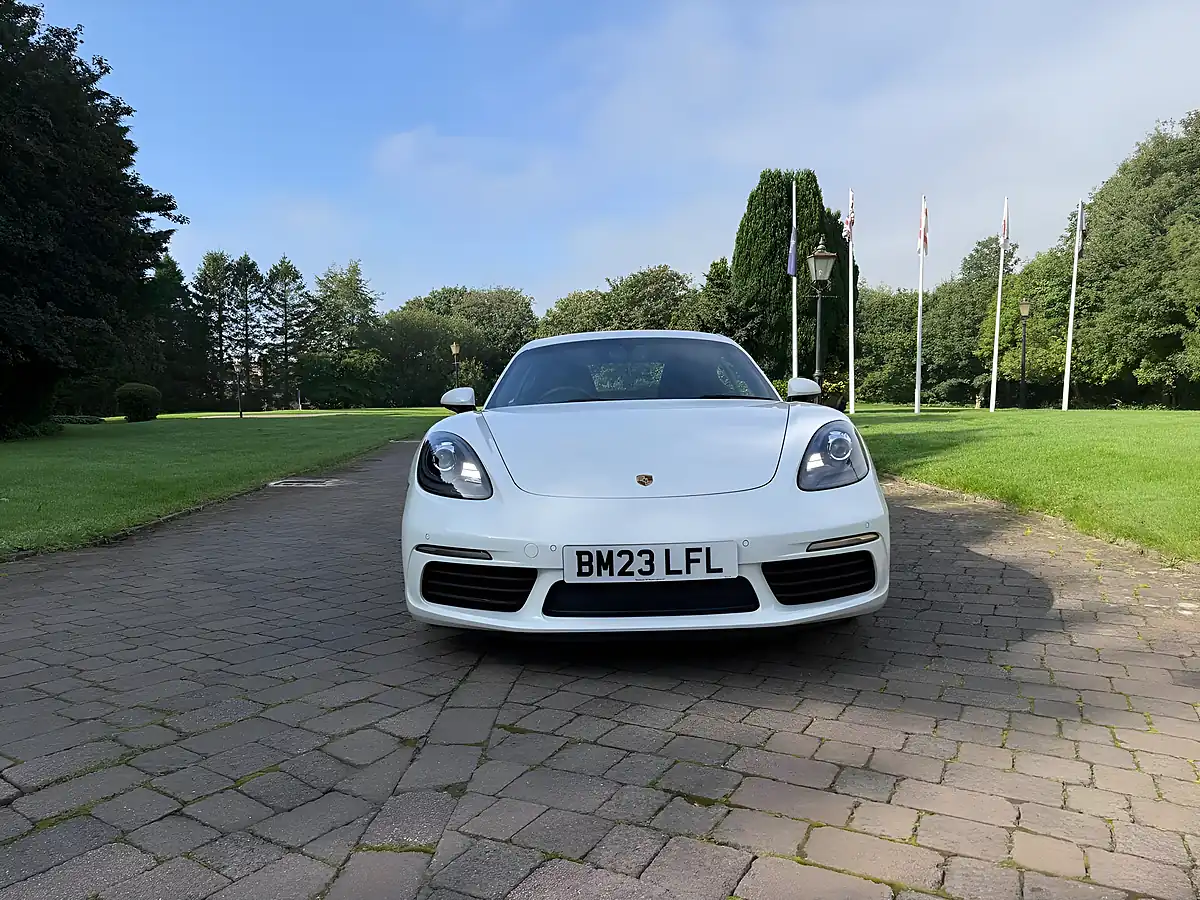Used 2023 Porsche 718 Cayman Style Edition White - Interior and Exterior details 10