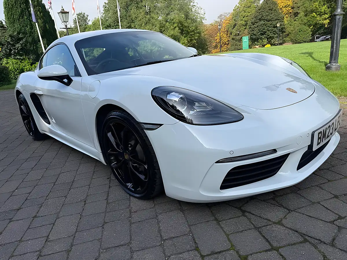 Used 2023 Porsche 718 Cayman Style Edition White - Interior and Exterior details 11