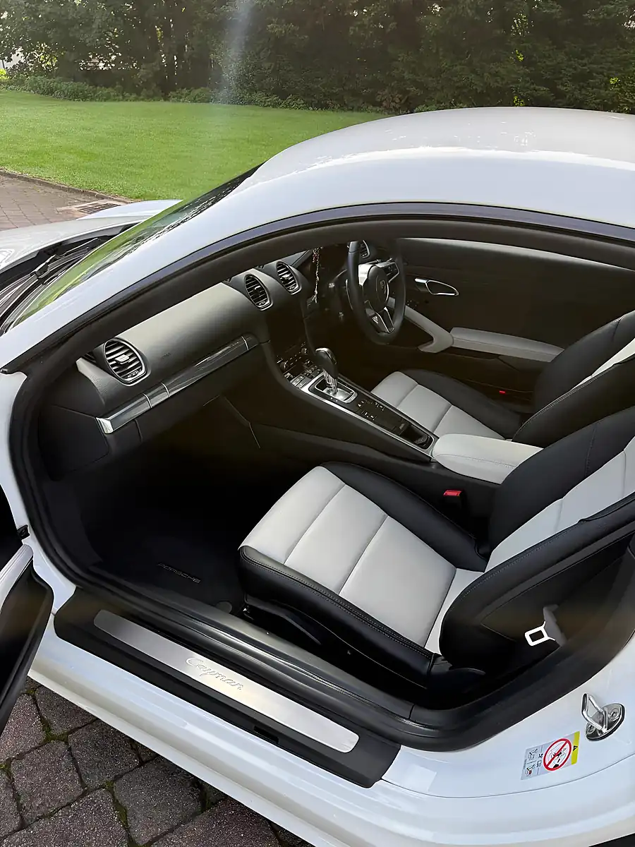 Used 2023 Porsche 718 Cayman Style Edition White - Interior and Exterior details 15