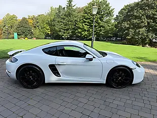 Used 2023 Porsche 718 Cayman Style Edition White - Interior and Exterior details 3