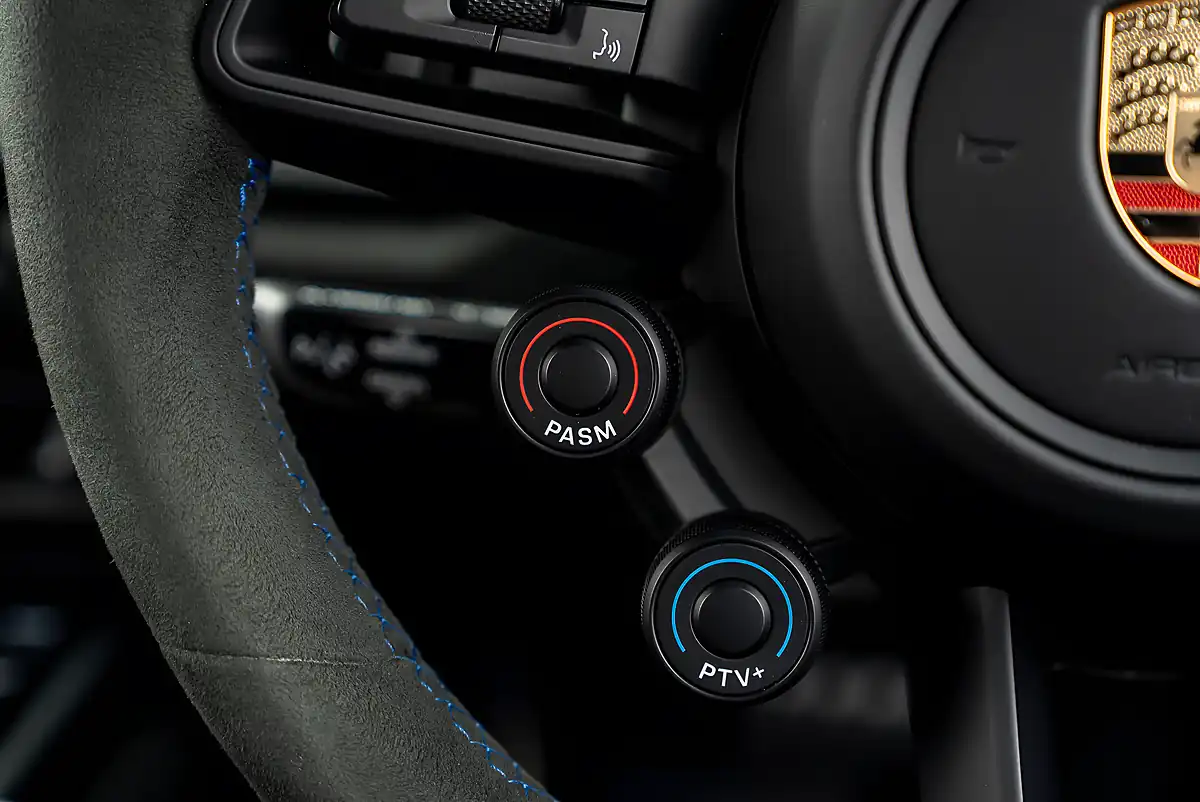 Used 2023 Porsche 911 992 GT3 RS Weissach Shark Blue - Interior and Exterior details 12