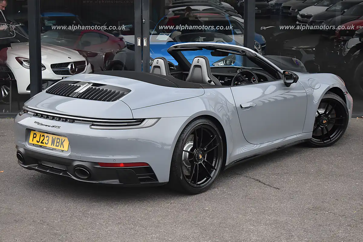 Used 2023 Porsche 911 Carrera Gts Arctic Grey - Interior and Exterior details 5