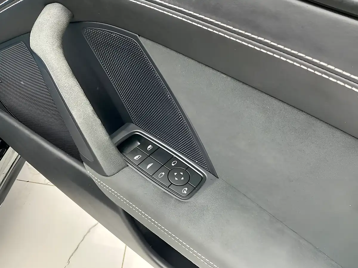 Used 2023 Porsche 911 Carrera Gts Black - Interior and Exterior details 14