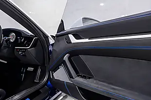 Used 2023 Porsche 911 Dakar Multi-Colour - Interior and Exterior details 10