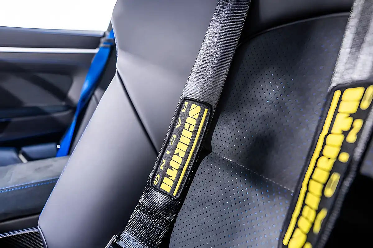 Used 2023 Porsche 911 Dakar Multi-Colour - Interior and Exterior details 18