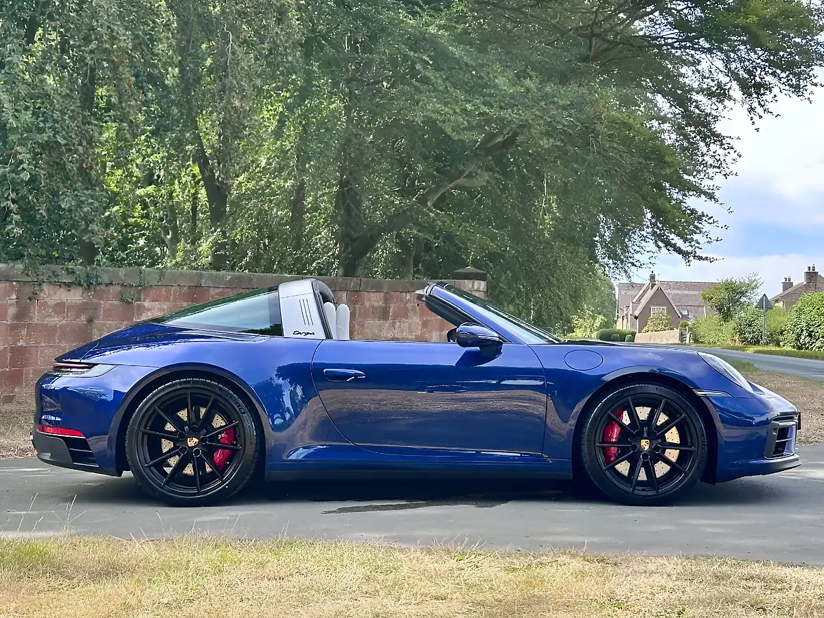 Used 2023 Porsche 911 Gts Targa Gentian Blue - Interior and Exterior details 3