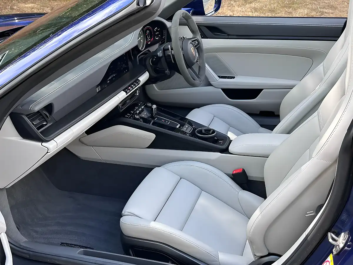 Used 2023 Porsche 911 Gts Targa Gentian Blue - Interior and Exterior details 7