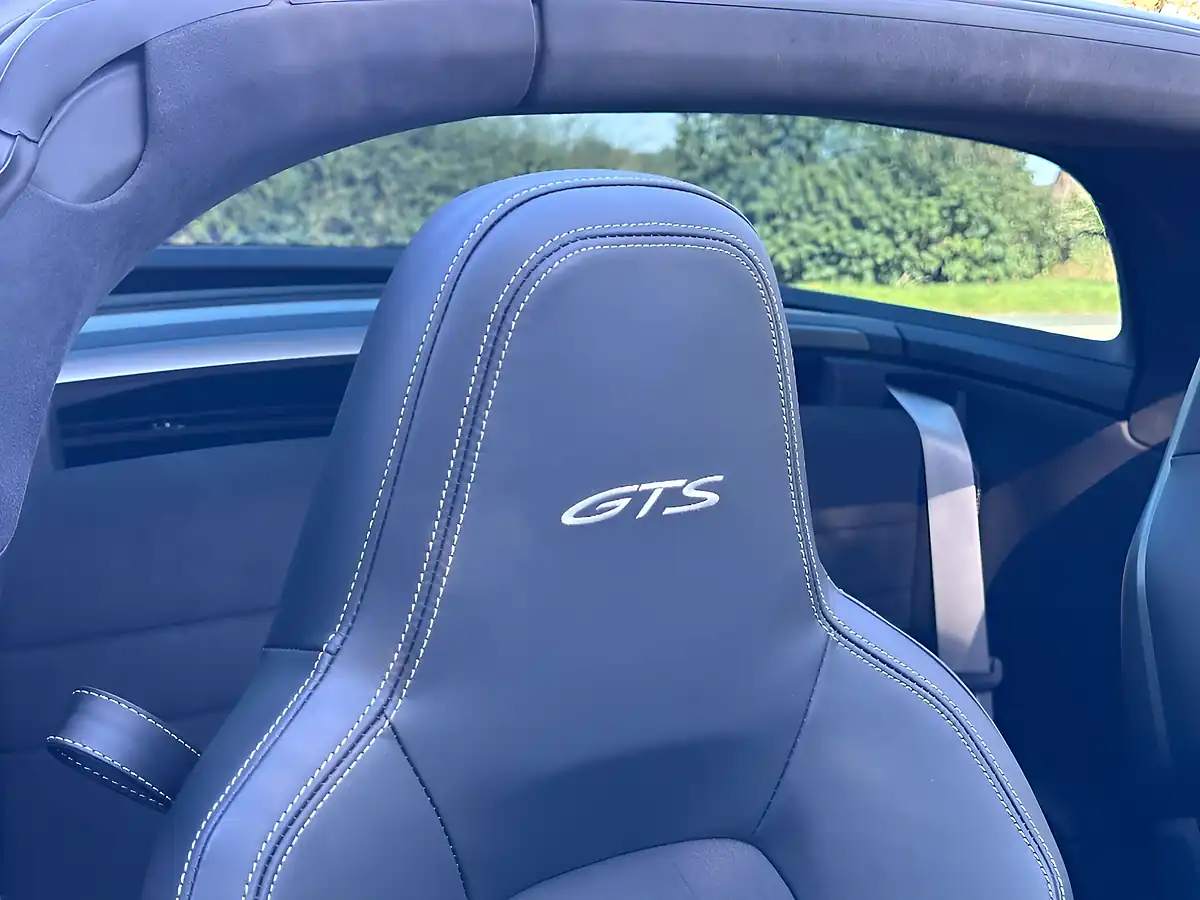 Used 2023 Porsche 911 Gts Targa Jet Black - Interior and Exterior details 16