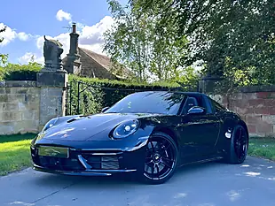 Used 2023 Porsche 911 Gts Targa Jet Black - Interior and Exterior details 20