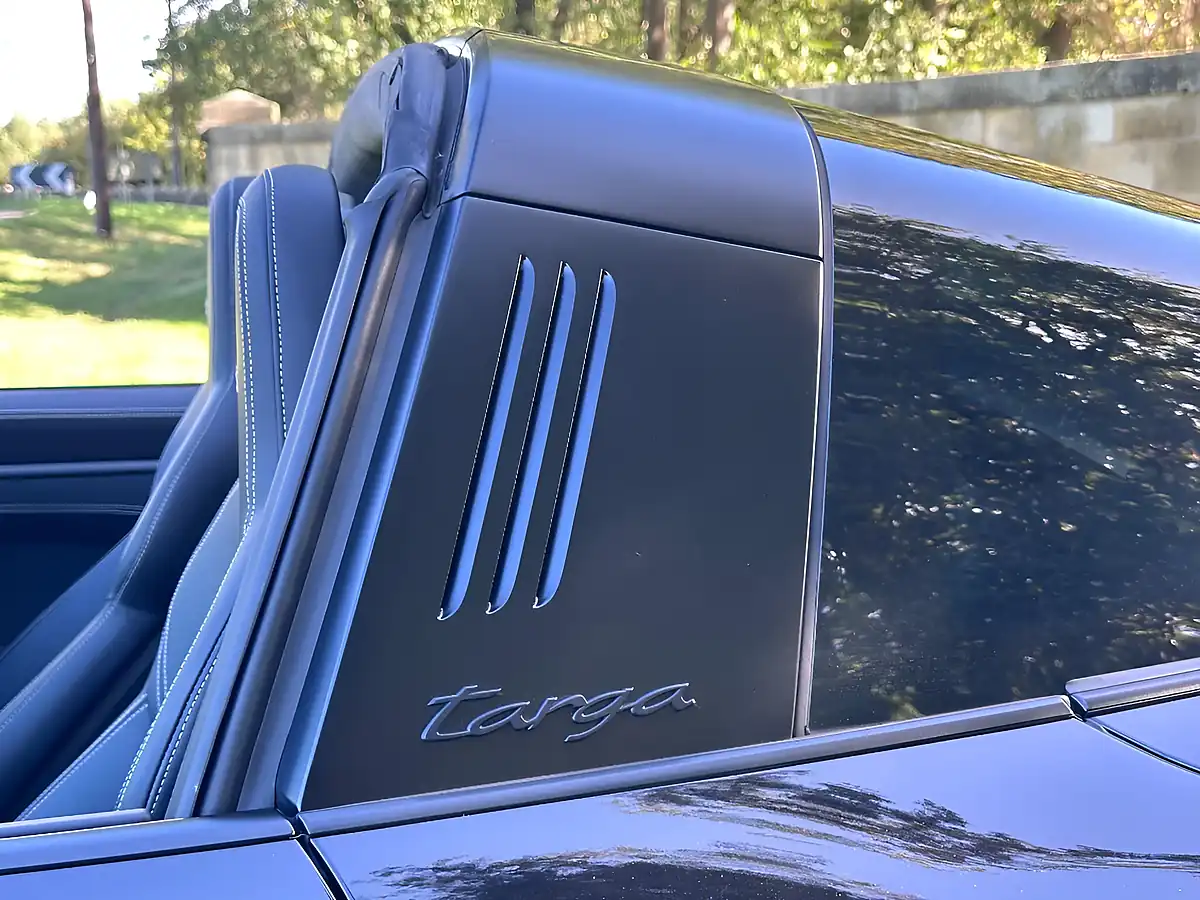 Used 2023 Porsche 911 Gts Targa Jet Black - Interior and Exterior details 7