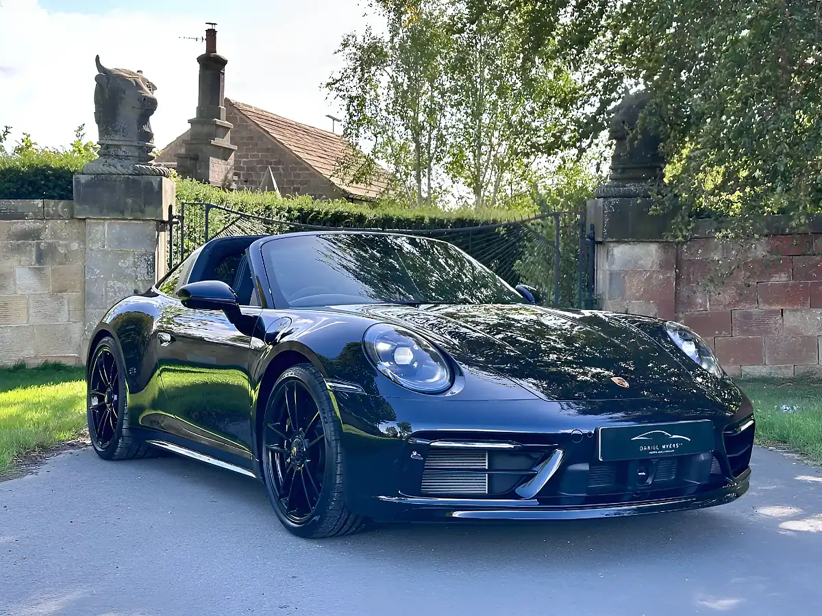 Used 2023 Porsche 911 Gts Targa Jet Black - Interior and Exterior details 19