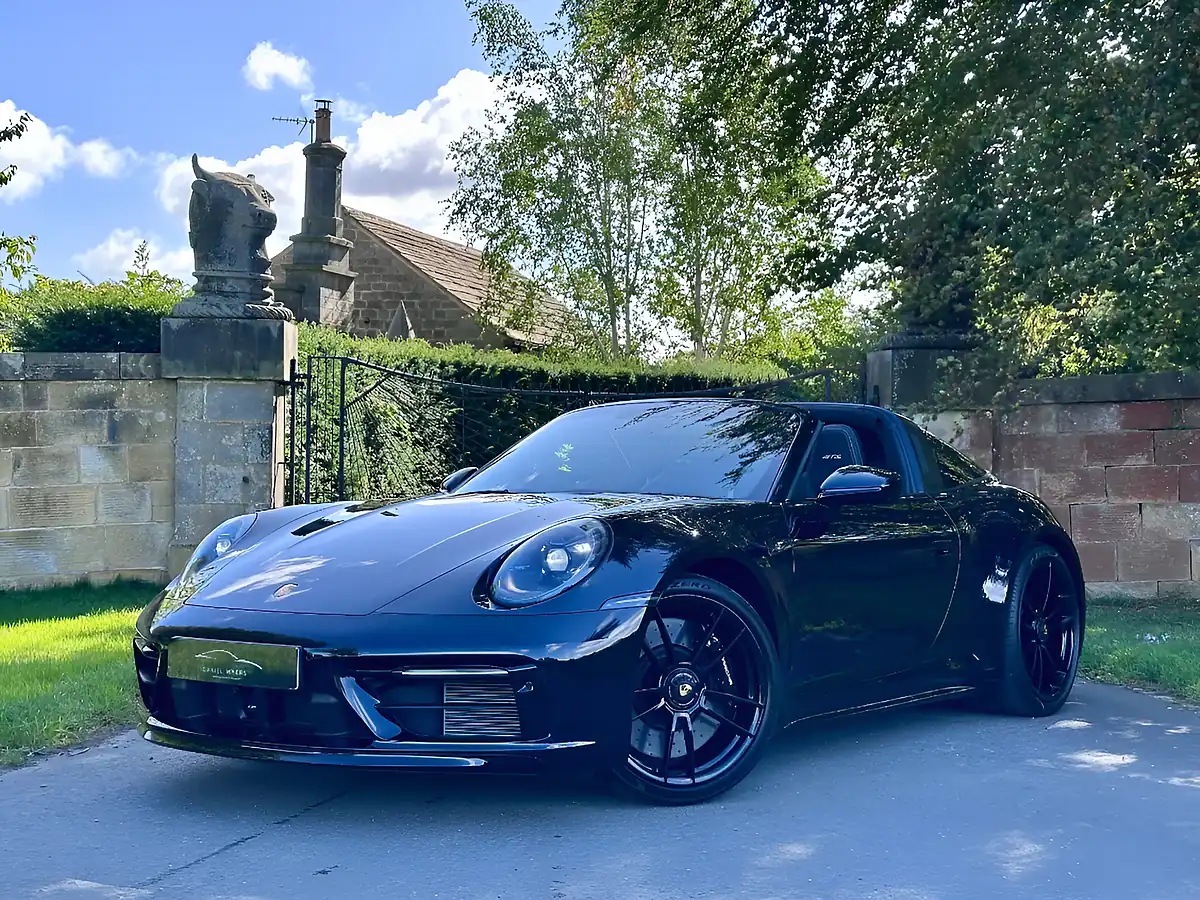 Used 2023 Porsche 911 Gts Targa Jet Black - Interior and Exterior details 6