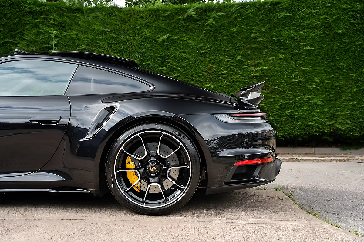 Used 2023 Porsche 911 T Black - Interior and Exterior details 15