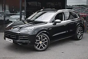 Used 2023 Porsche Cayenne Chromite Black - Interior and Exterior details 4