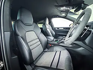 Used 2023 Porsche Cayenne Coupe Black - Interior and Exterior details 8