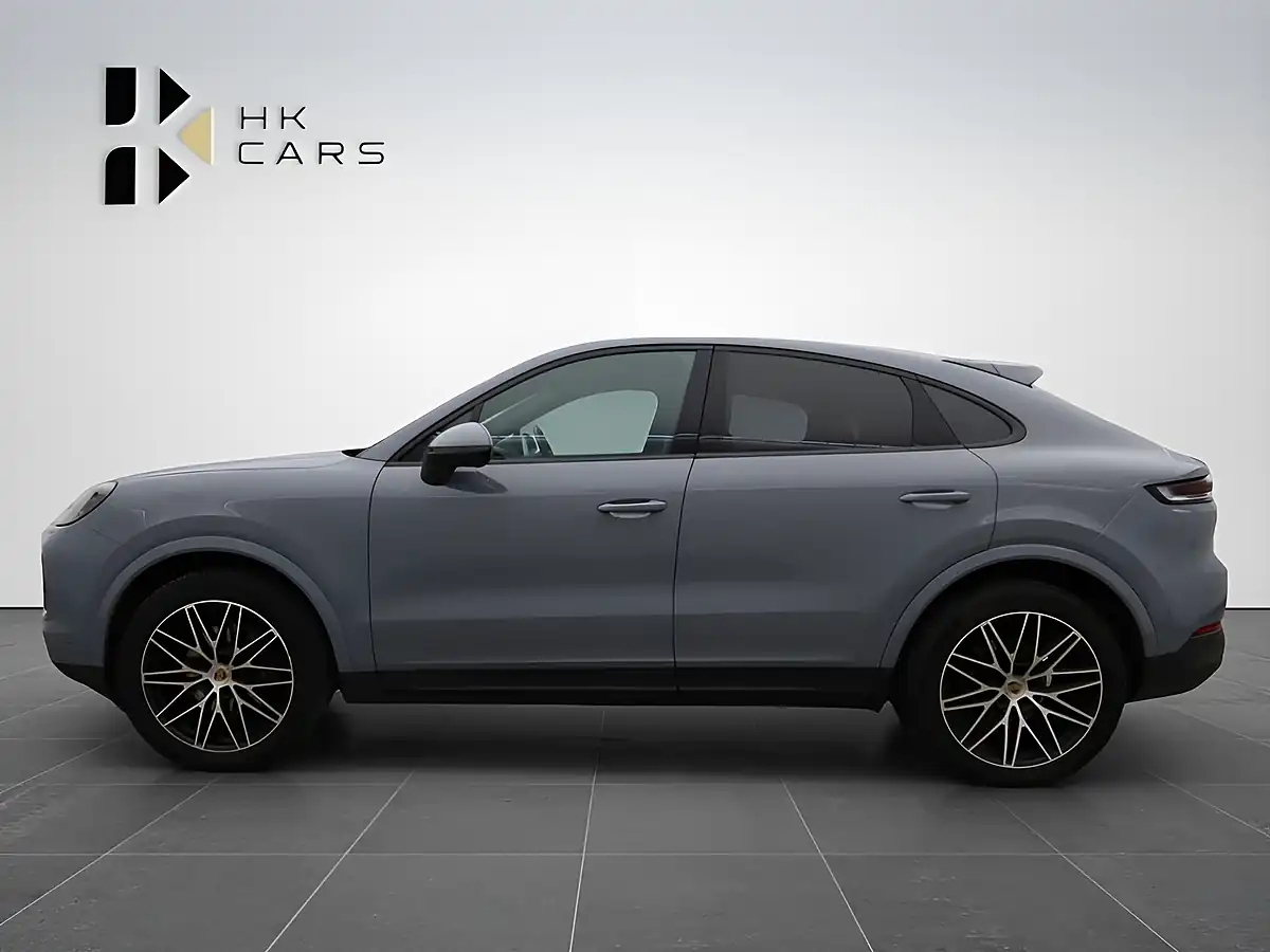 Used 2023 Porsche Cayenne Coupe Grey - Interior and Exterior details 4