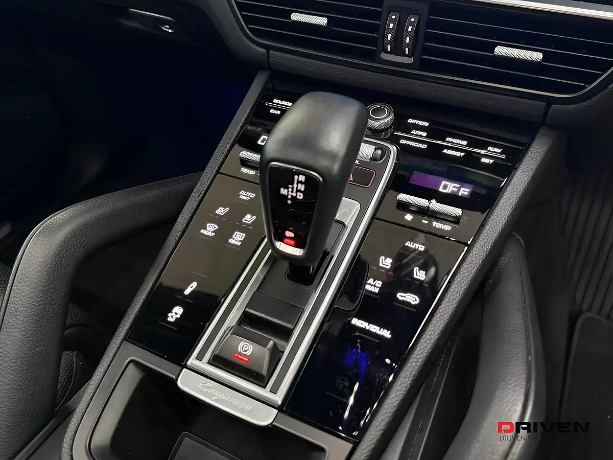 Used 2023 Porsche Cayenne Platinum Edition Black - Interior and Exterior details 16