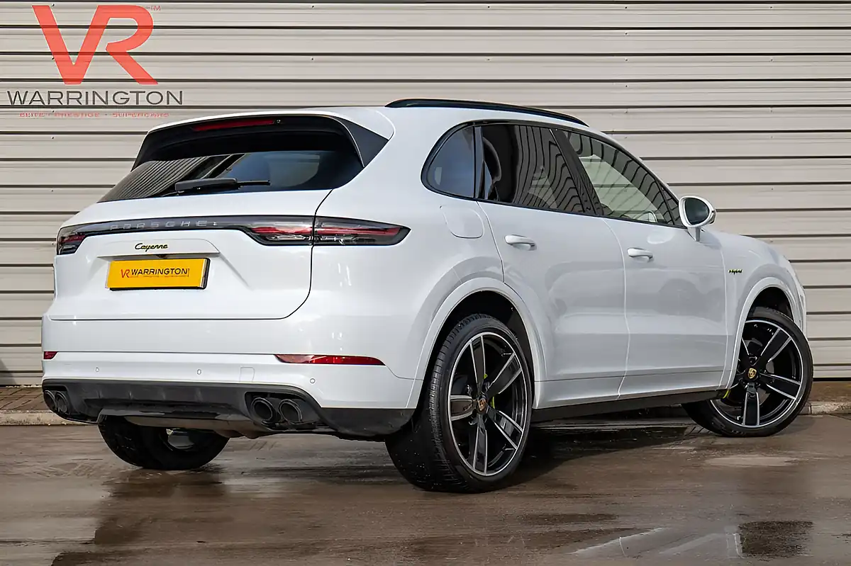 Used 2023 Porsche Cayenne Platinum Edition Carrera White Metallic - Interior and Exterior details 12