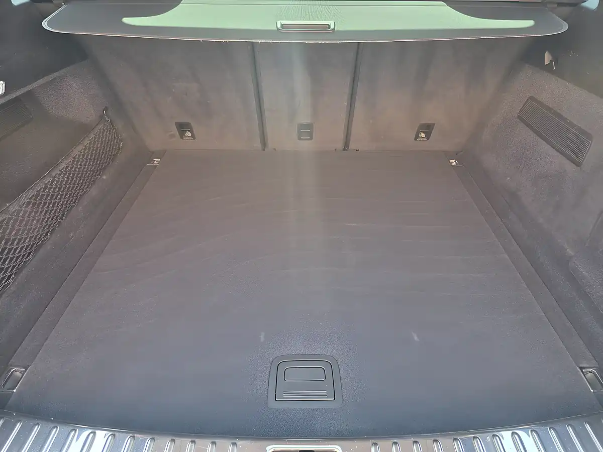 Used 2023 Porsche Cayenne S Grey - Interior and Exterior details 20