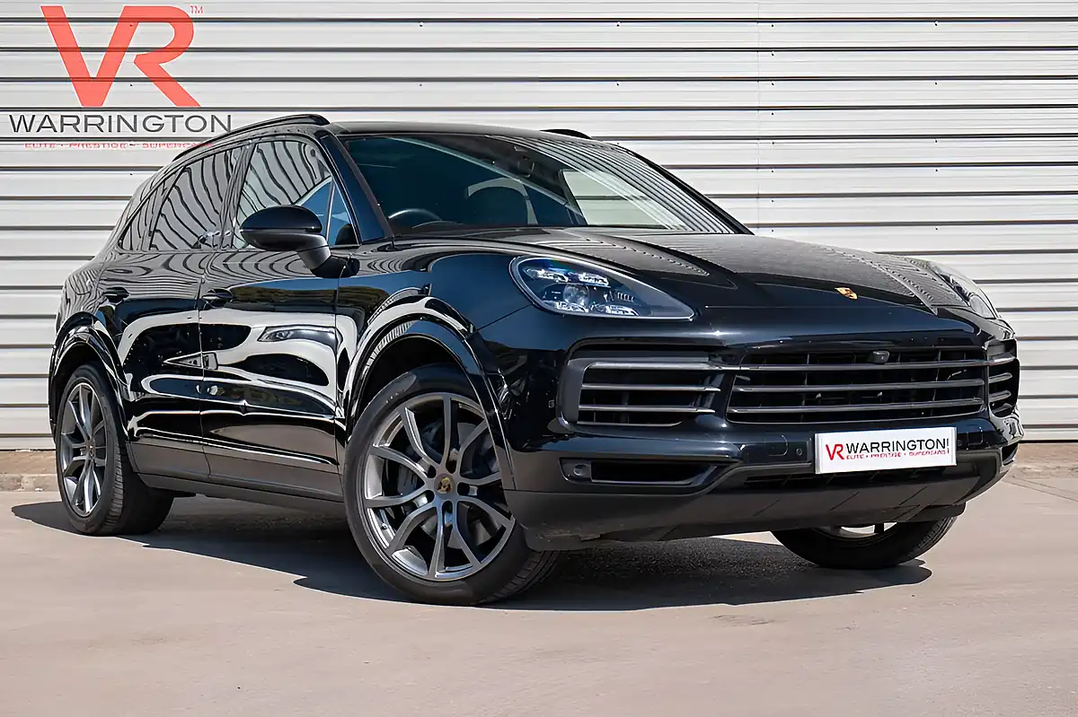 Used 2023 Porsche Cayenne S Platinum Edition Chromite Black - Front View