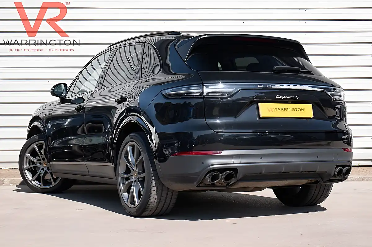 Used 2023 Porsche Cayenne S Platinum Edition Chromite Black - Interior and Exterior details 11