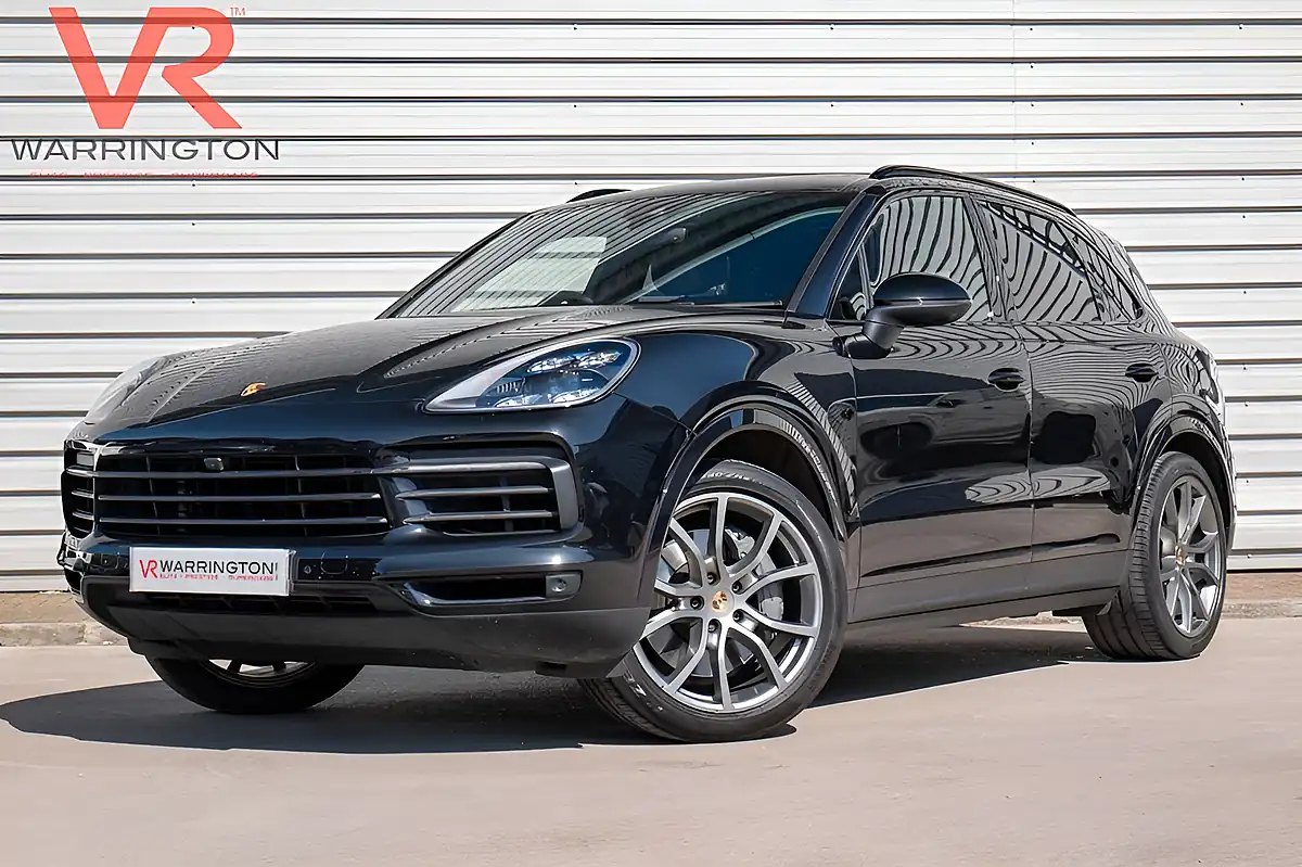 Used 2023 Porsche Cayenne S Platinum Edition Chromite Black - Interior and Exterior details 8