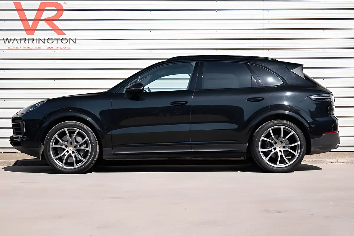 Used 2023 Porsche Cayenne S Platinum Edition Chromite Black - Interior and Exterior details 9