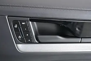 Used 2023 Porsche Cayenne Tiptronics Black - Interior and Exterior details 12