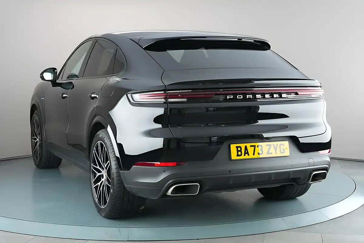 Used 2023 Porsche Cayenne Tiptronics Black - Interior and Exterior details 4