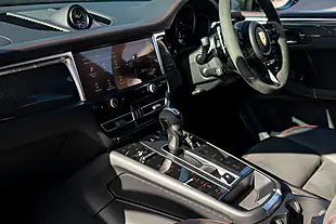 Used 2023 Porsche Macan Gts Crayon - Interior and Exterior details 13