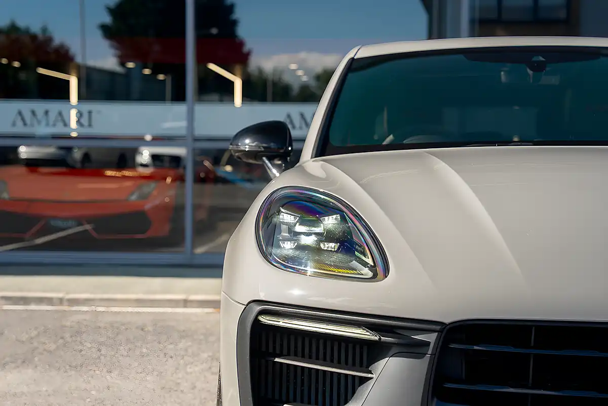 Used 2023 Porsche Macan Gts Crayon - Interior and Exterior details 6